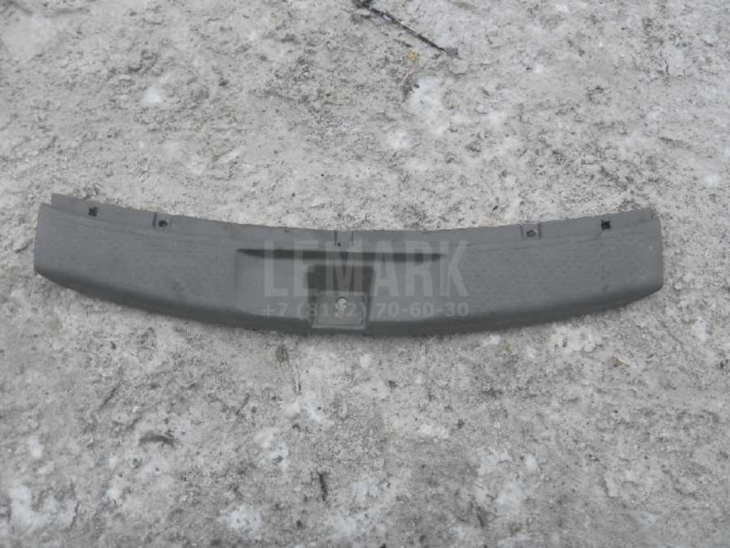 Обшивка багажника