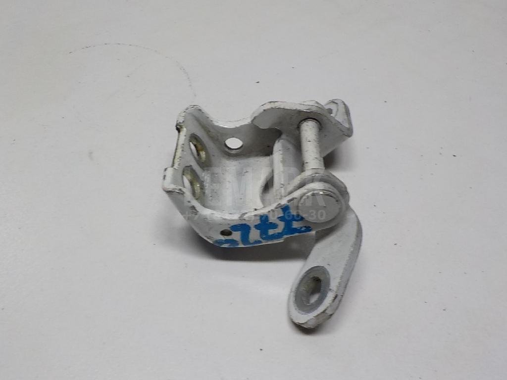 Петля двери задней правой верхняя