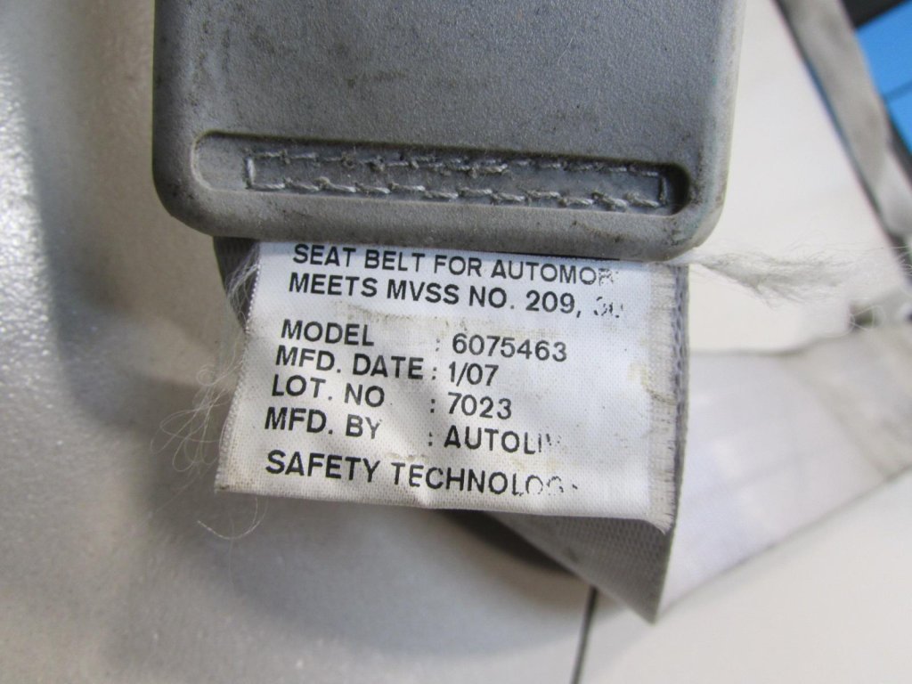 Ремень безопасности с пиропатроном