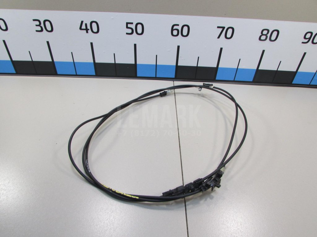 Трос открывания капота