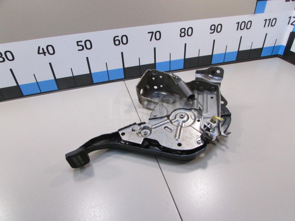 Рычаг стояночного тормоза