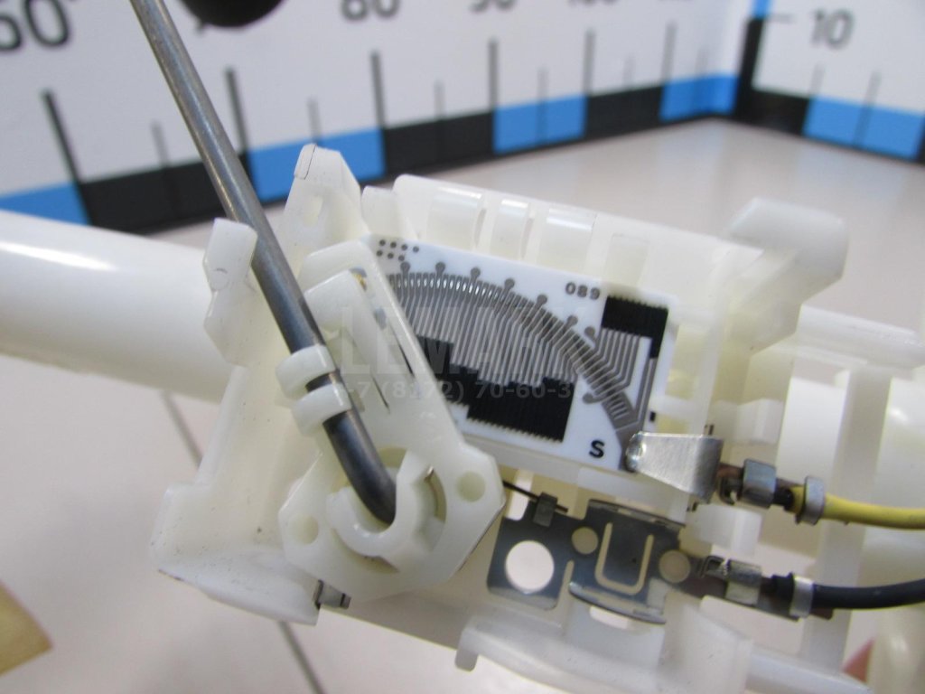 Датчик уровня топлива