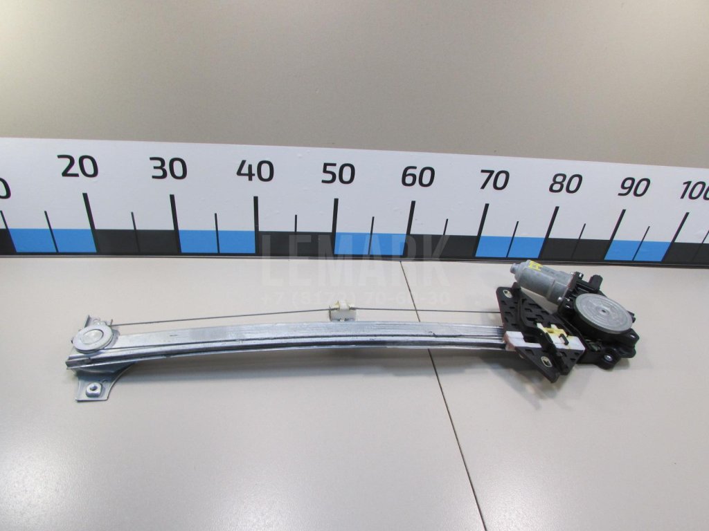 Стеклоподъемник электр. передний правый