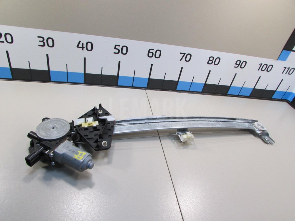 Стеклоподъемник электр. передний правый