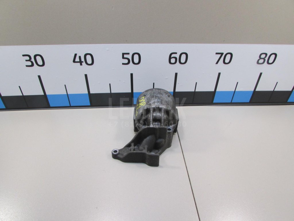 Кронштейн масляного фильтра