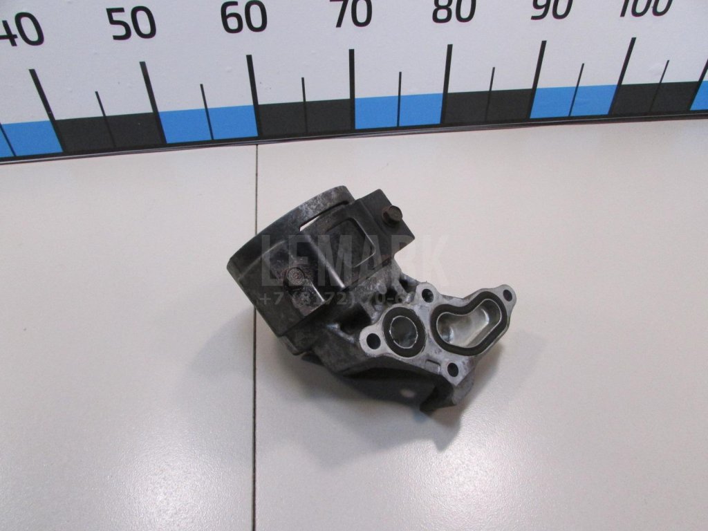 Кронштейн масляного фильтра