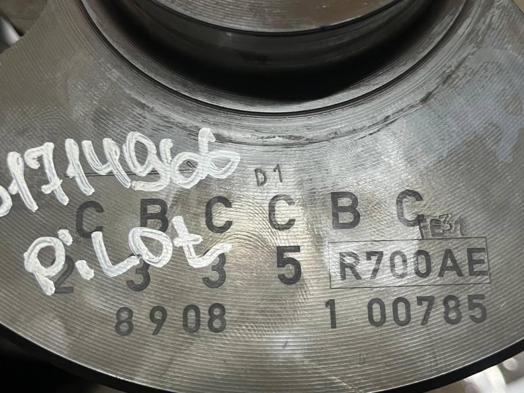 Коленвал для  Audi A3 [8P1] 2003-2013