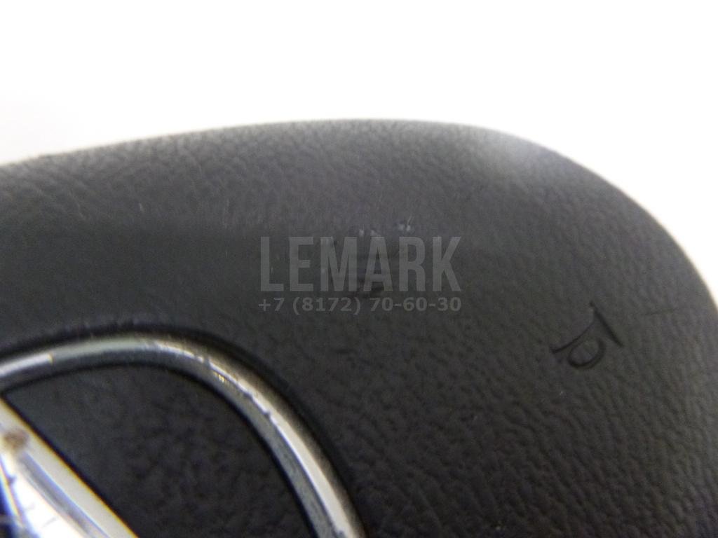 Подушка безопасности в рулевое колесо