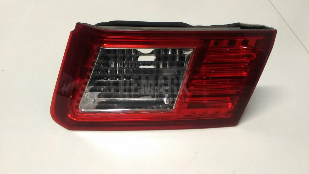 Фонарь задний внутренний правый