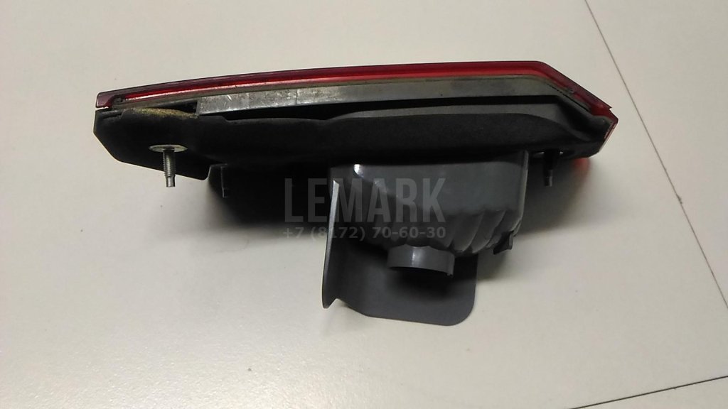 Фонарь задний внутренний правый