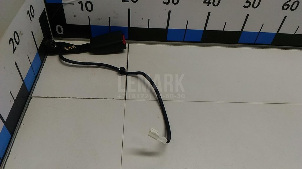 Ответная часть ремня безопасности