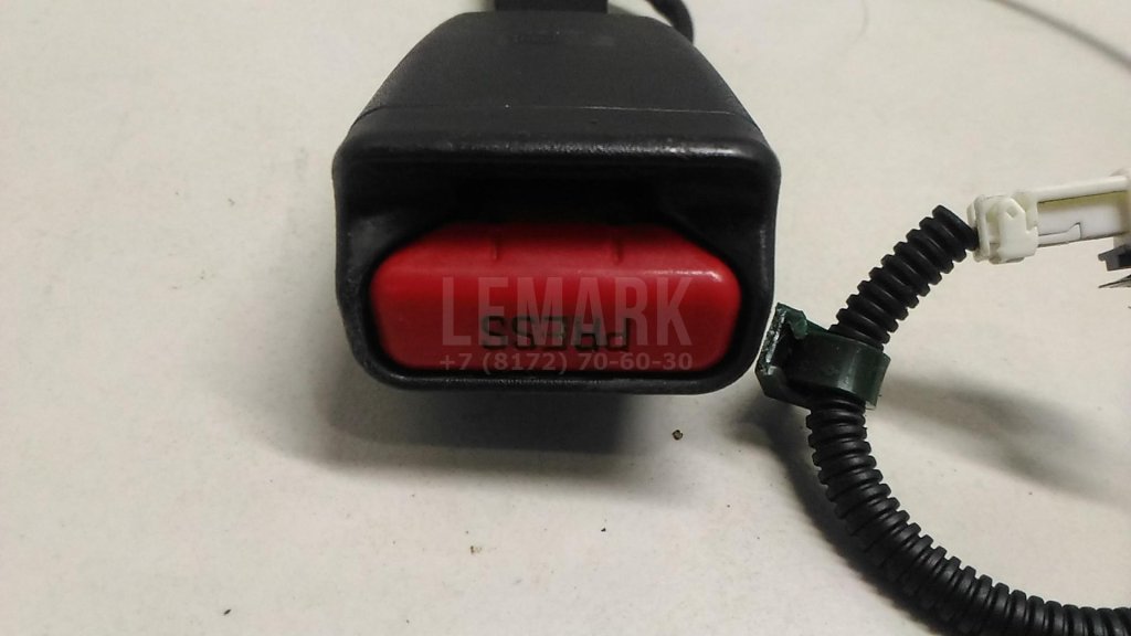 Ответная часть ремня безопасности