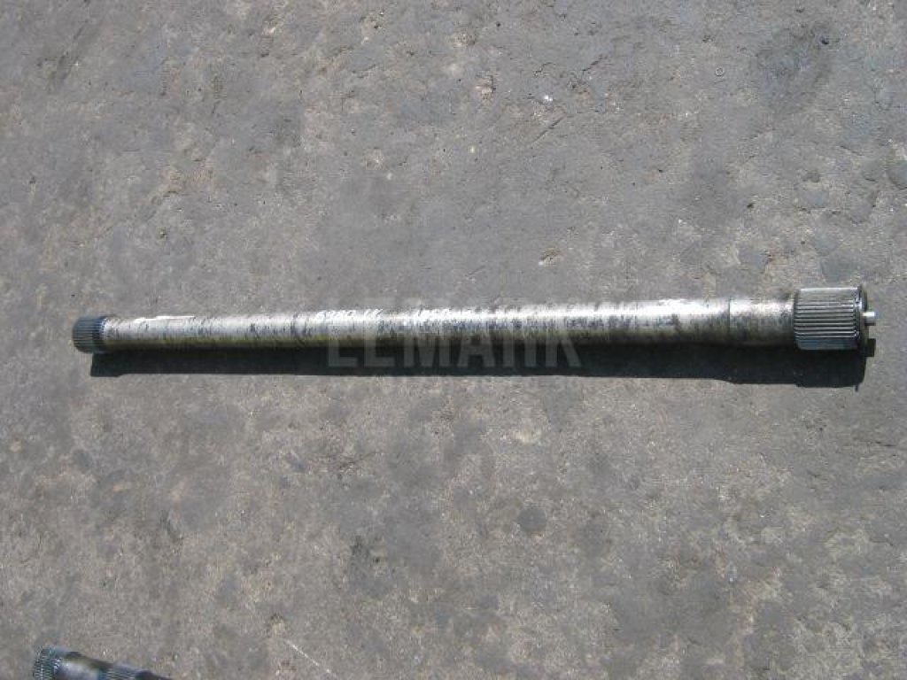 Полуось задняя левая