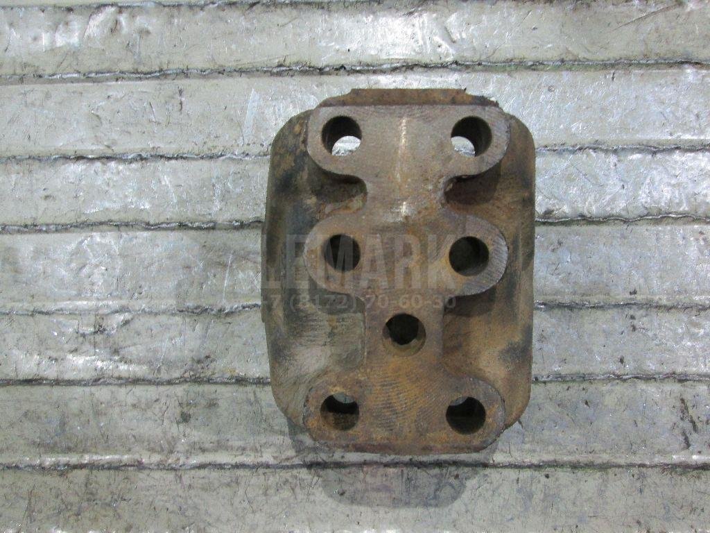 Кронштейн реактивной тяги