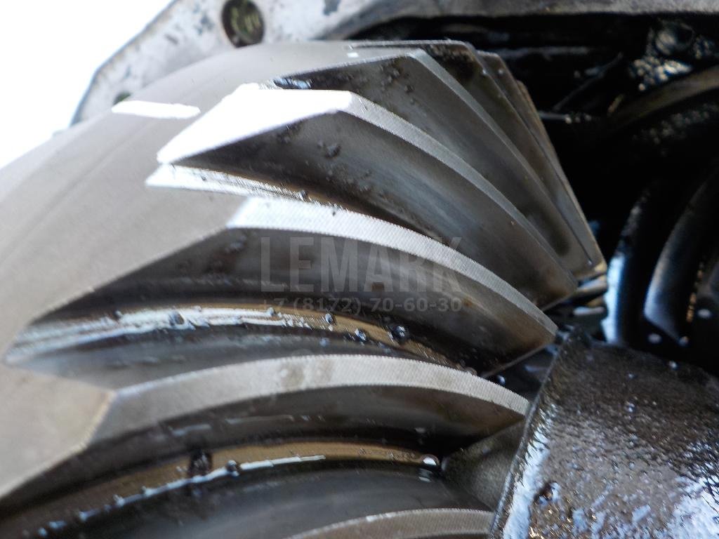 Редуктор переднего моста