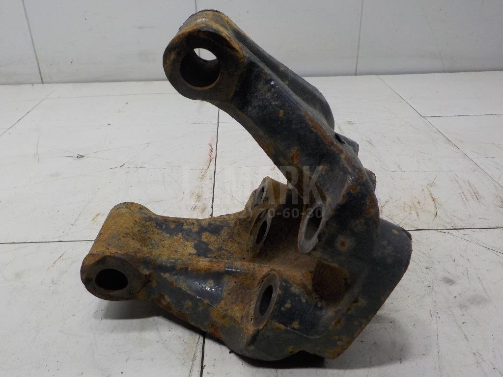 Кронштейн реактивной тяги