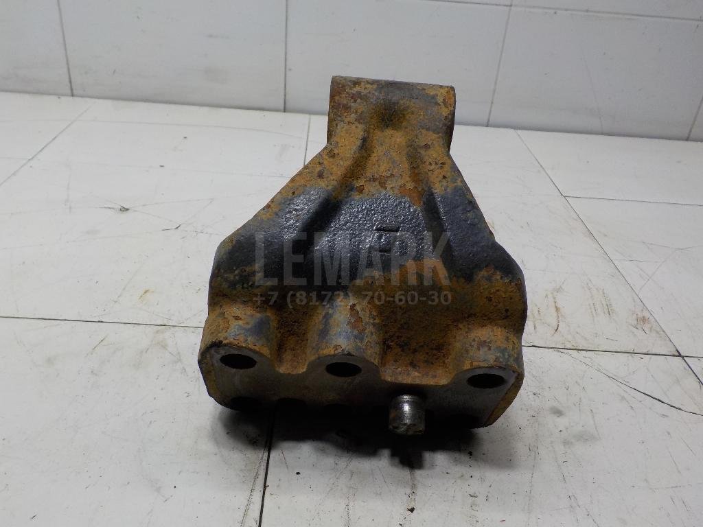 Кронштейн реактивной тяги