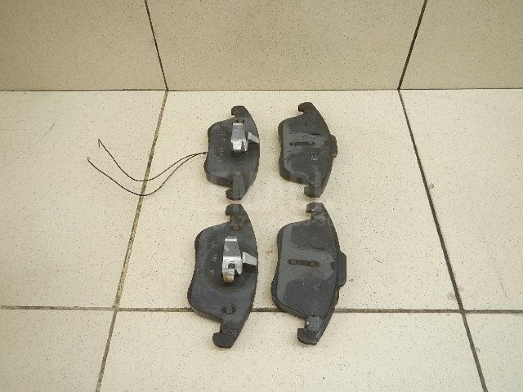 Колодки тормозные передние к-кт