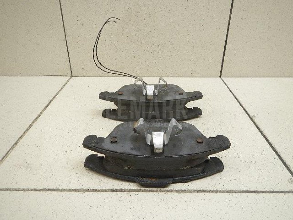 Колодки тормозные передние к-кт