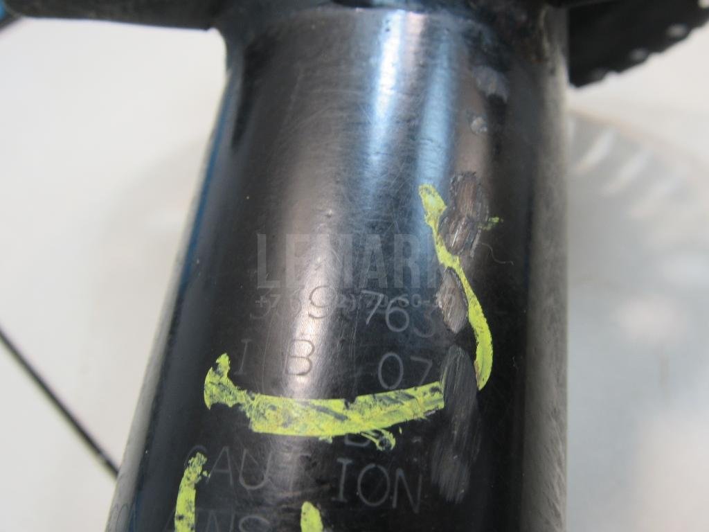 Амортизатор передний