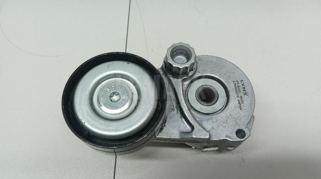 Натяжитель ремня