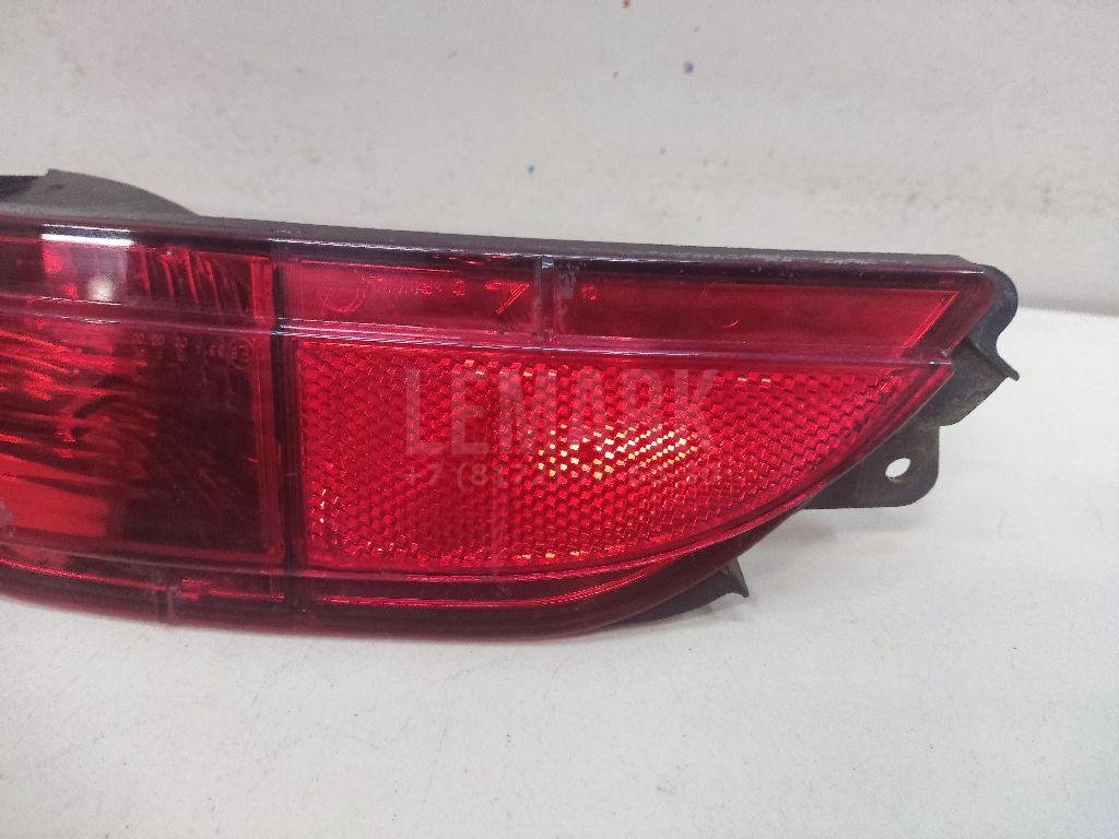 Фонарь задний в бампер правый для  Audi A1 (8X) 2010-2018