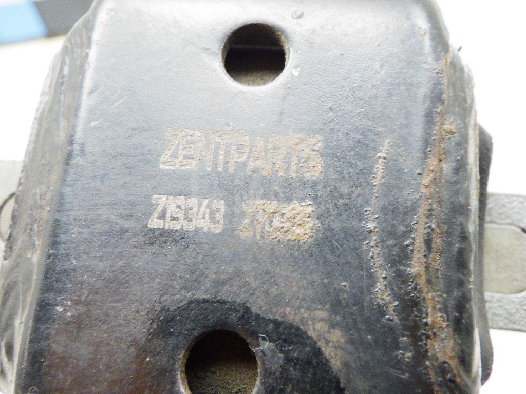 Опора КПП левая