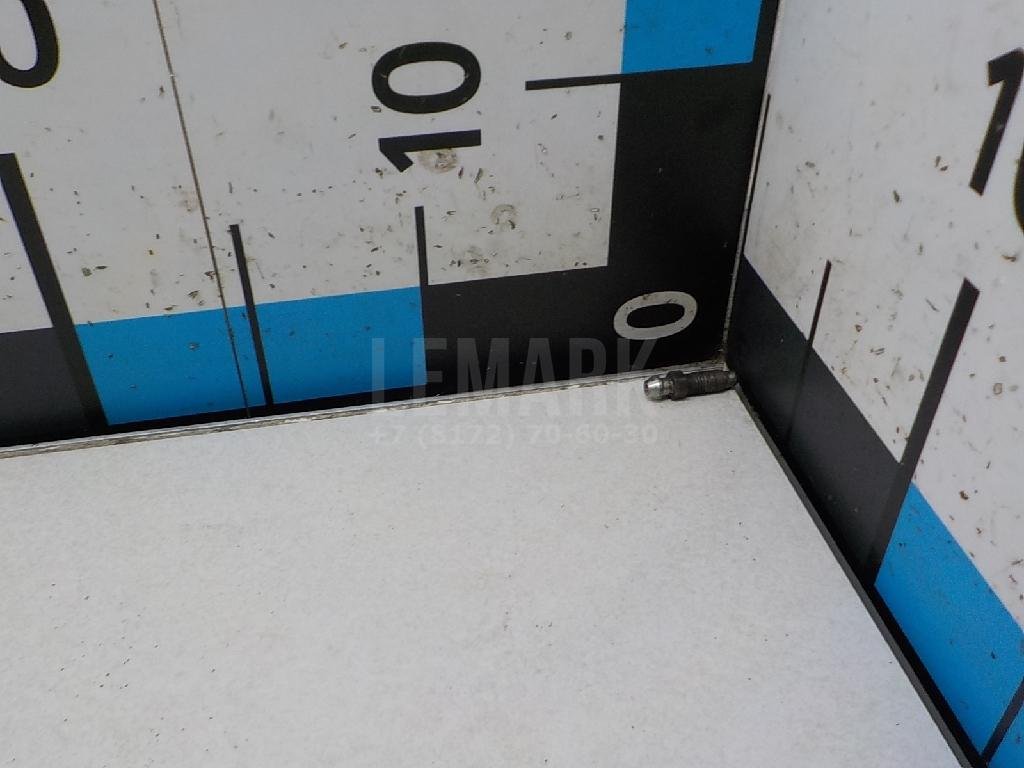 Штуцер прокачки тормозов