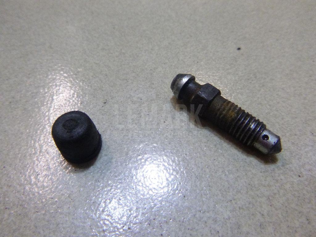 Штуцер прокачки тормозов