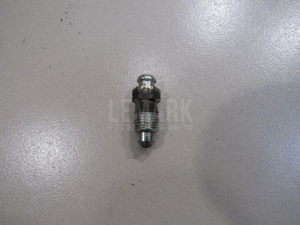 Штуцер прокачки тормозов