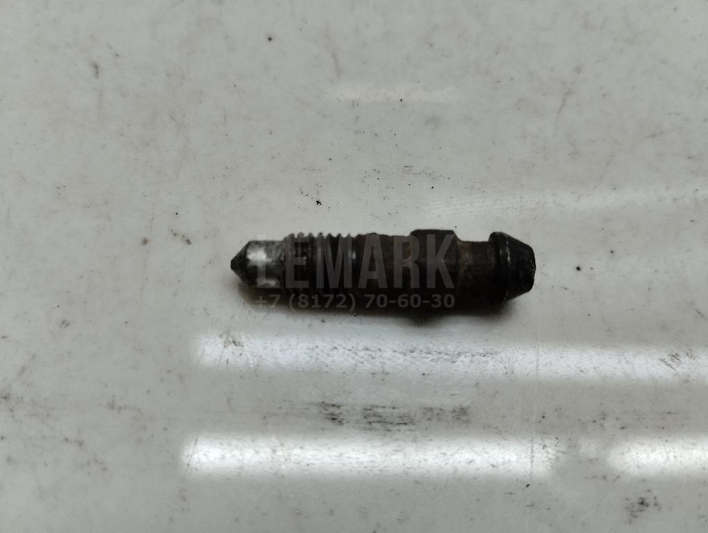 Штуцер прокачки тормозов