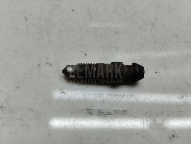 Штуцер прокачки тормозов