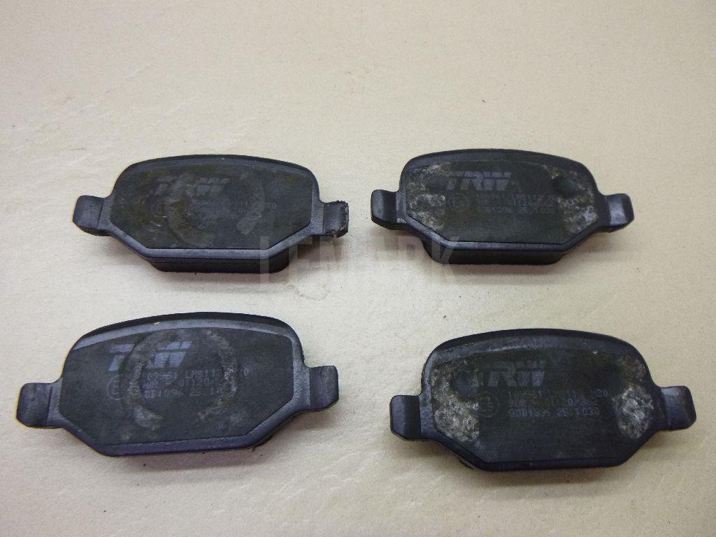 Колодки тормозные задние дисковые к-кт