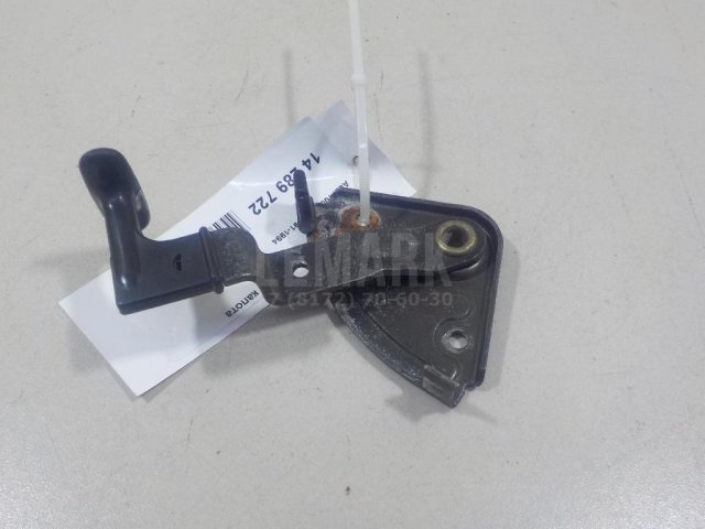 Ручка открывания капота