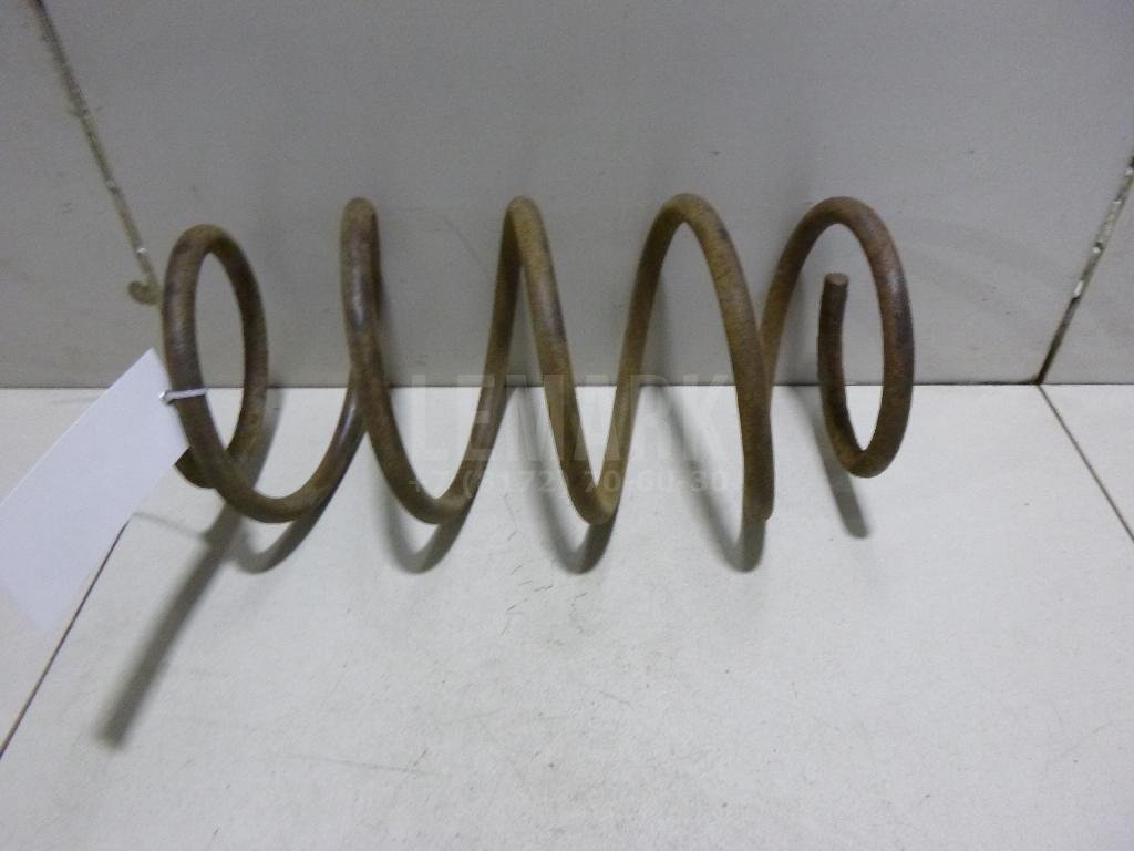 Пружина передняя