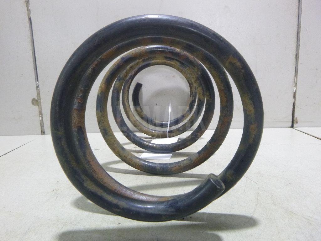 Пружина передняя