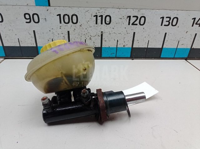 Цилиндр тормозной главный