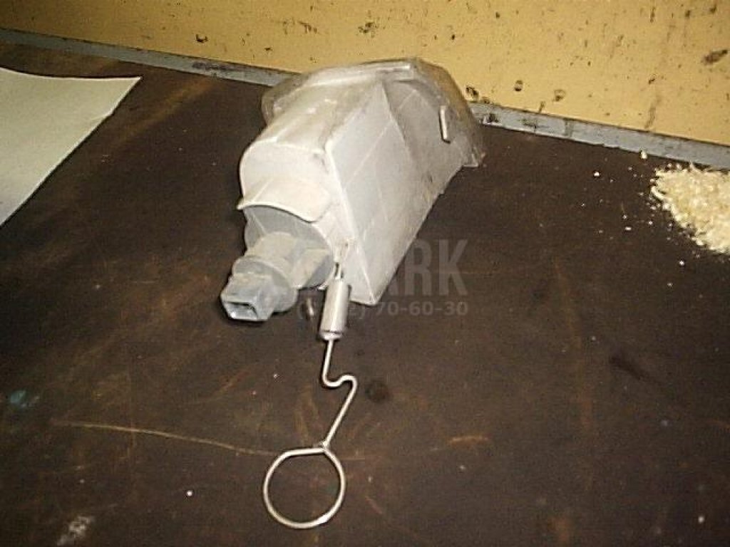 Указатель поворота левый белый