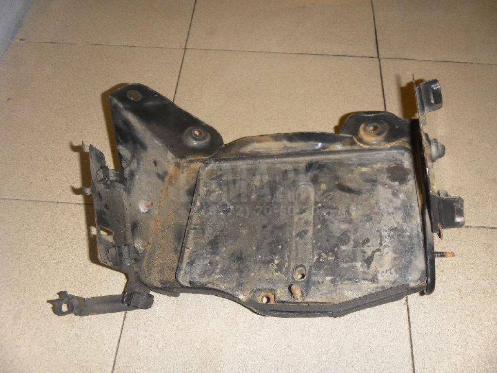 Крепление АКБ (корпус/подставка)