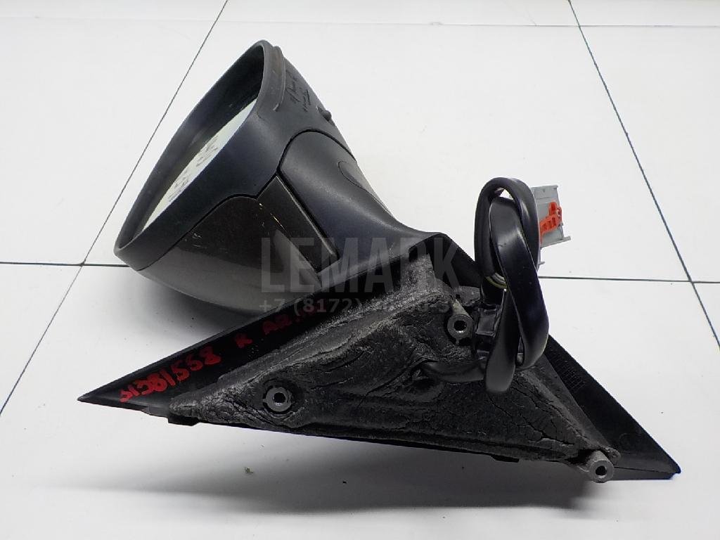 Зеркало правое электрическое