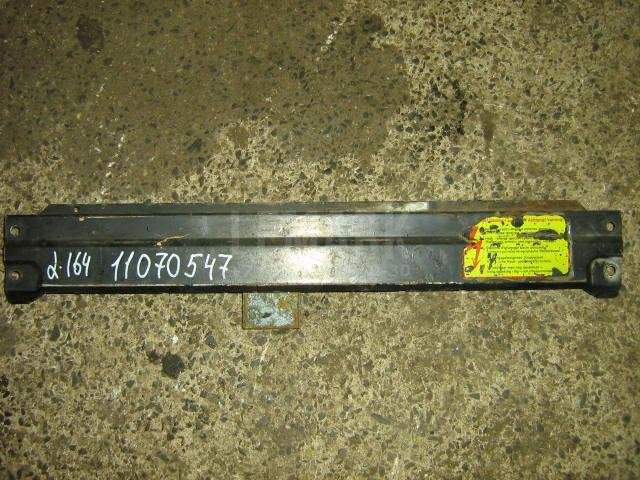 Панель передняя