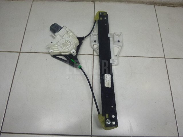 Стеклоподъемник электр. задний правый