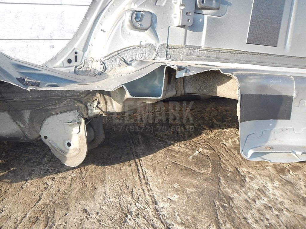 Крыло заднее правое