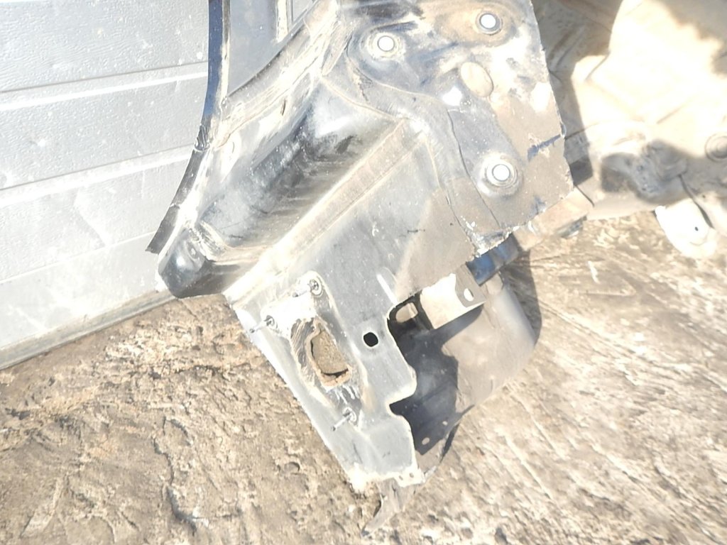 Крыло заднее правое