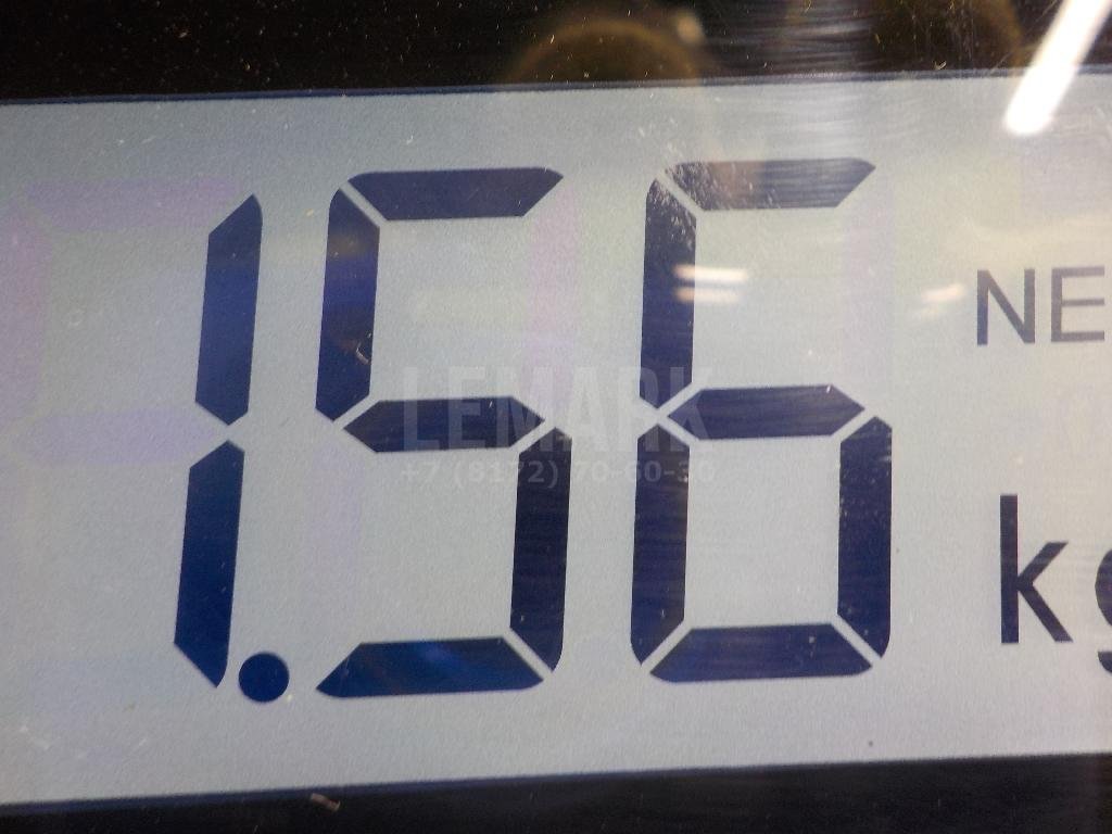 Стекло двери передней левой (форточка)