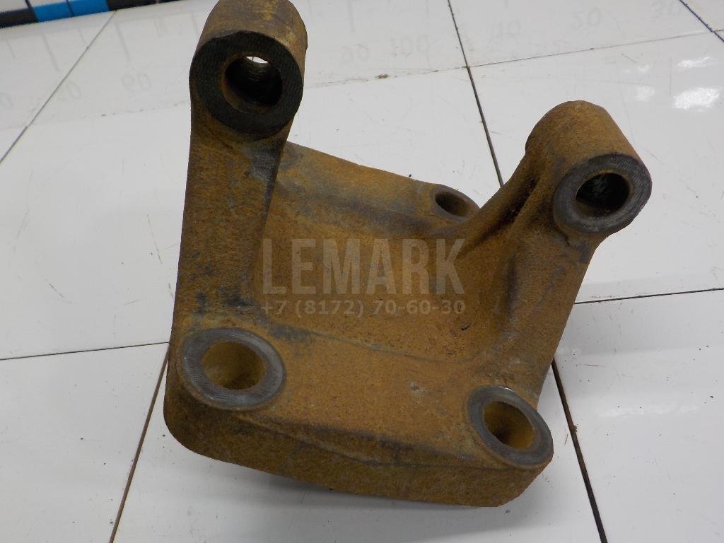 Кронштейн реактивной тяги для  Audi 100/200 [44] 1983-1991