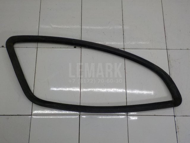 Уплотнитель форточки левой