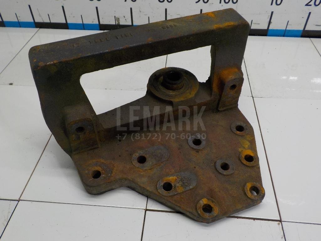 Кронштейн рессоры