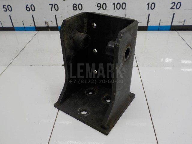 Опора заднего амортизатора