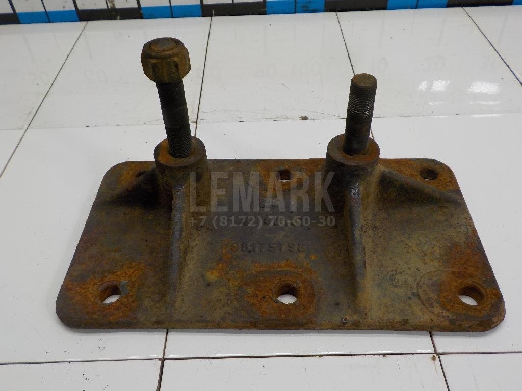 Кронштейн (сопут. товар)